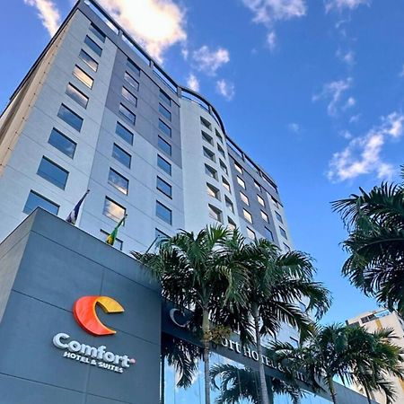 คอมฟอร์ต โฮเต็ล แอนด์ สวีท รอนโดโนโปลิส Hotel ฮอนโดโนโปลิส ภายนอก รูปภาพ