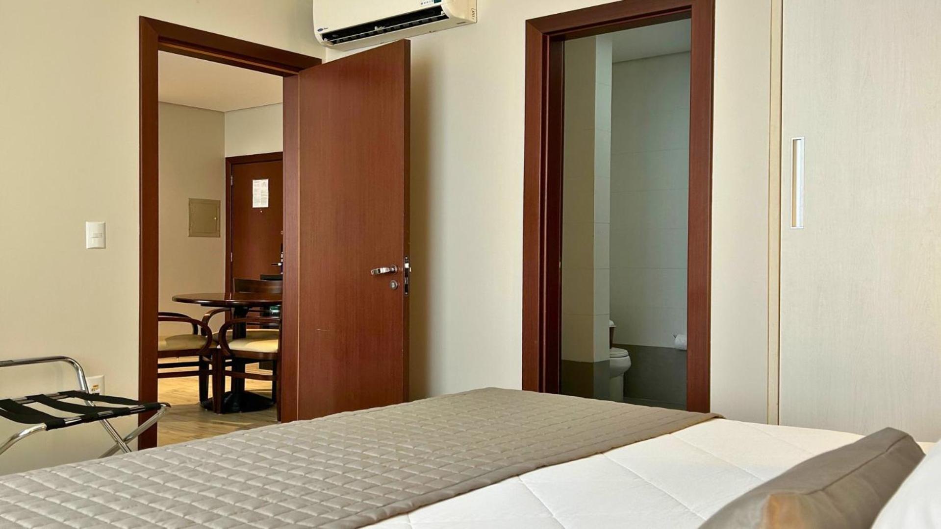 คอมฟอร์ต โฮเต็ล แอนด์ สวีท รอนโดโนโปลิส Hotel ฮอนโดโนโปลิส ภายนอก รูปภาพ