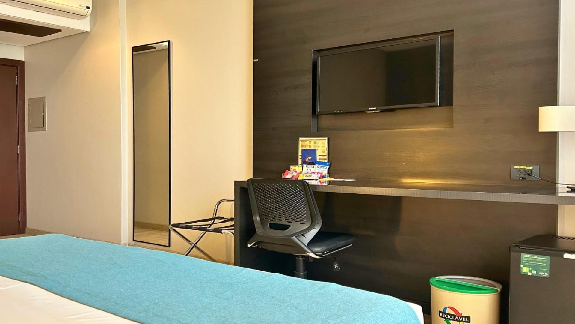คอมฟอร์ต โฮเต็ล แอนด์ สวีท รอนโดโนโปลิส Hotel ฮอนโดโนโปลิส ภายนอก รูปภาพ